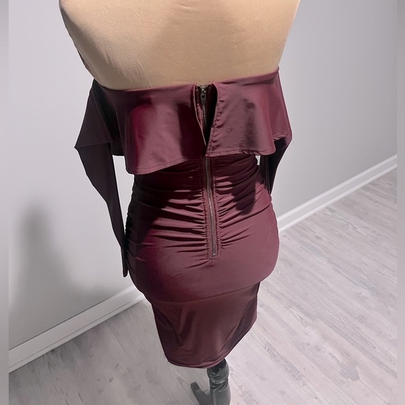 Tiger Mist Fitted Mini Plum Dress - Picture 4 of 6